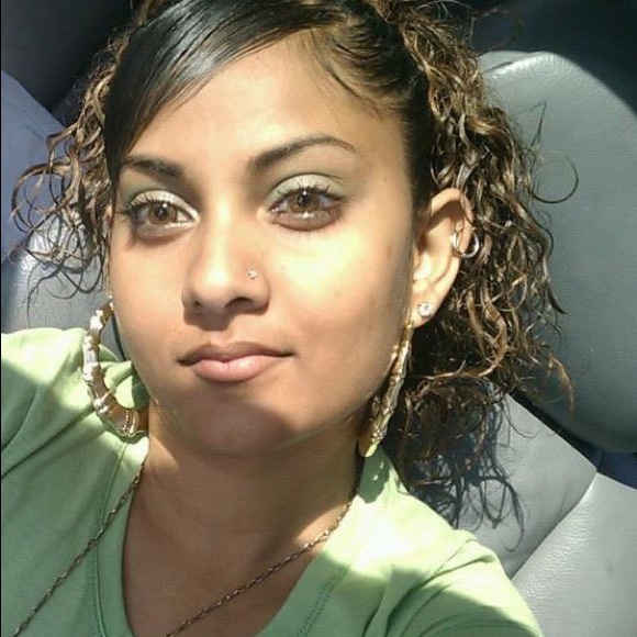 Meet your Posher, Mohanie - Picture 1 of 1